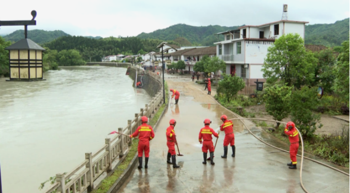 強(qiáng)降雨過后 福建各地逐漸恢復(fù)生產(chǎn)生活