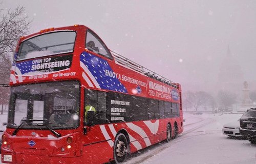 暴風(fēng)雪襲擊美國東海岸 積雪將達50厘米