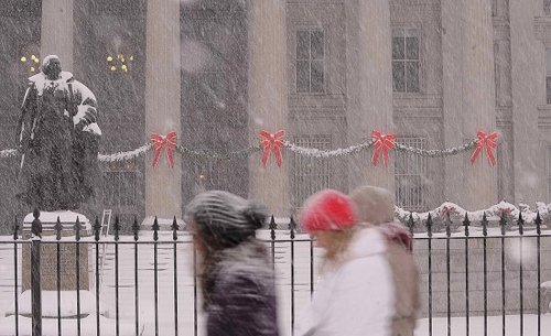 暴風(fēng)雪襲擊美國東海岸 積雪將達50厘米